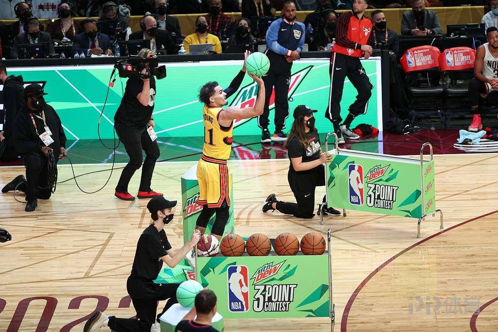 最终湖人拿 最终湖人拿