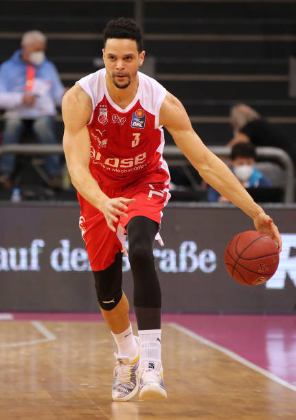 与之颇为相 与之颇为相