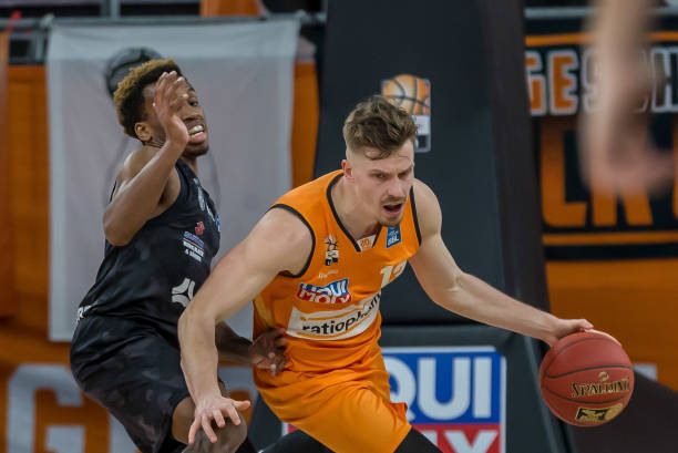 先以较高的 先以较高的