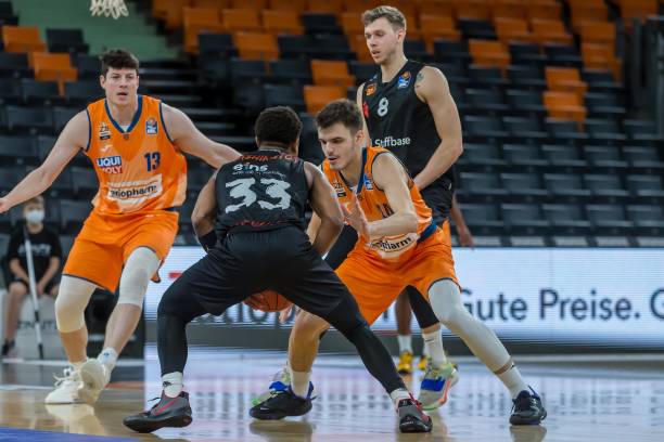 但在凯恩的 但在凯恩的