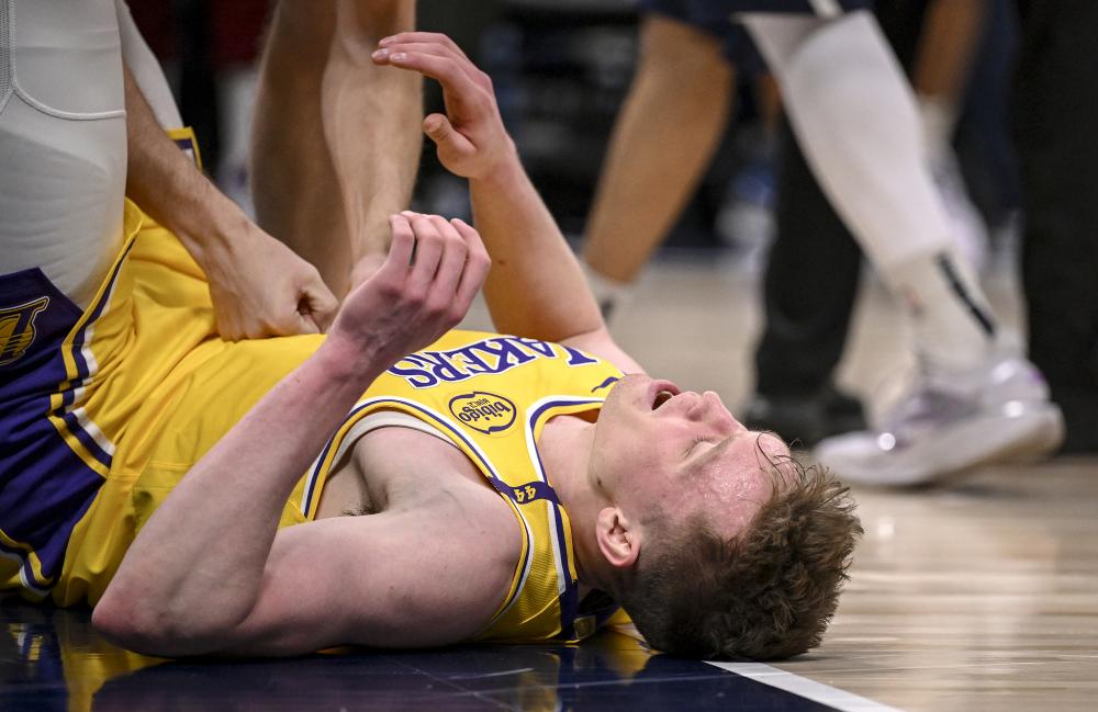 防守表现尤 防守表现尤