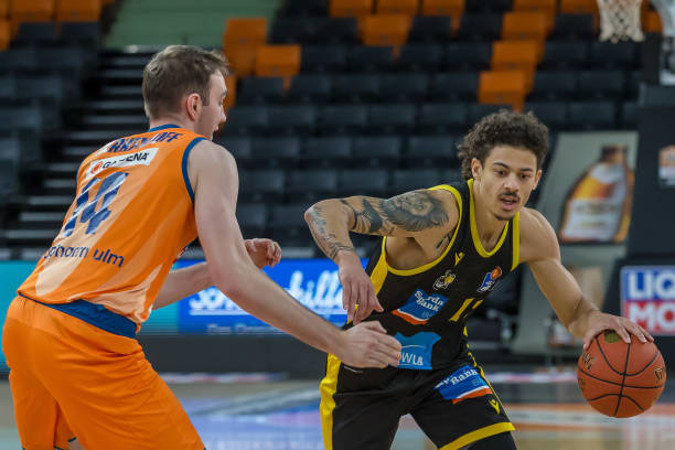 是在攻防转 是在攻防转