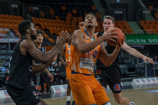 压迫性进攻 压迫性进攻